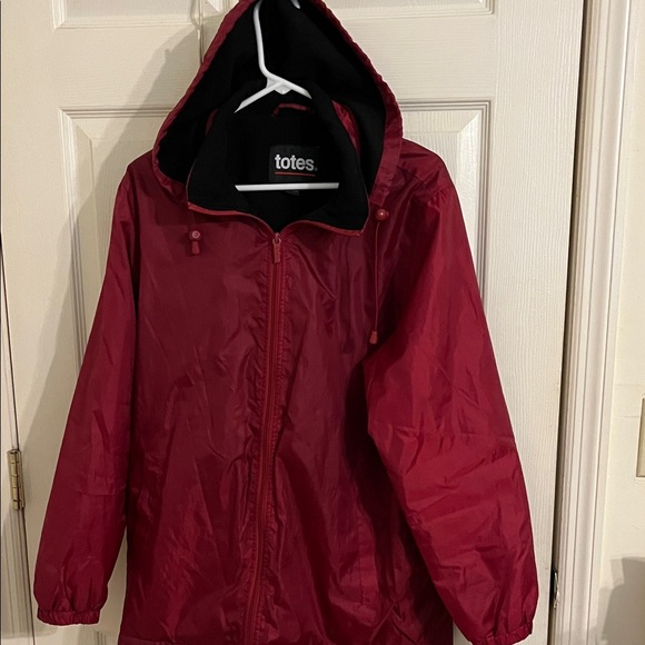 Totes Unisex Burgundy Hooded Jacket - Picture 1 of 3